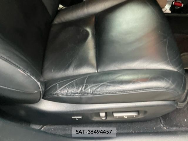 Lexus RX 2009-04 7617726-16