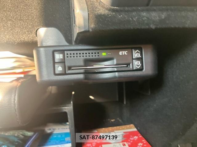 Lexus RX 2009-05 8627523-22