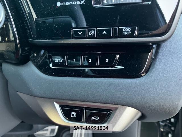 Lexus RX 2025-06 4326341-16