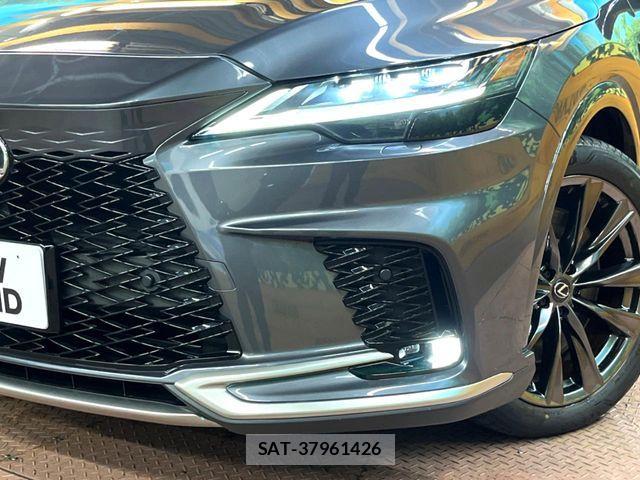 Lexus RX 2023-11 6305020-11