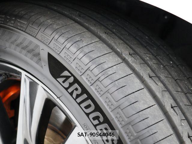 Lexus RX 2023-04 6672318-12