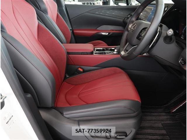 Lexus RX 2025-07 7272245-13