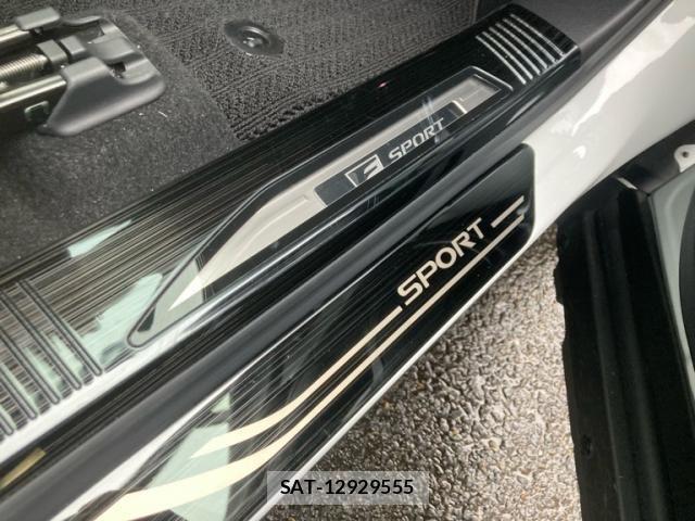 Lexus RX 2023-07 7358558-11