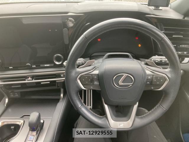 Lexus RX 2023-07 7358558-12