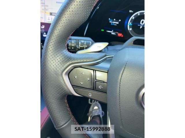 Lexus RX 2026-04 7617734-16