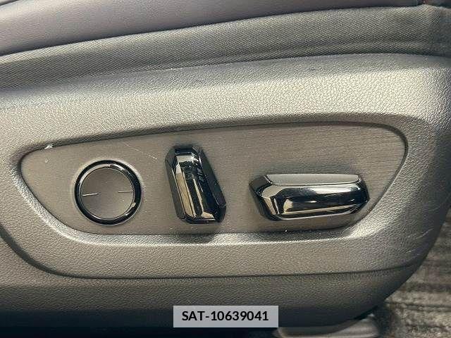 Lexus RX 2023-12 7962456-11