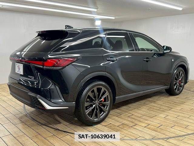 Lexus RX 2023-12 7962456-16