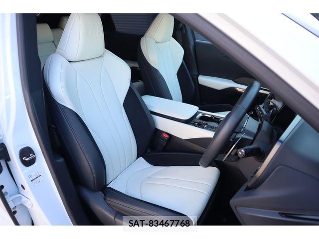 Lexus RX 2025-08 8074393-8