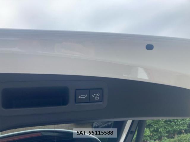 Lexus RX 2025-07 8131052-13