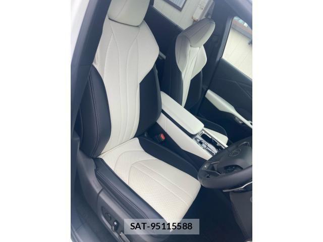 Lexus RX 2025-07 8131052-18