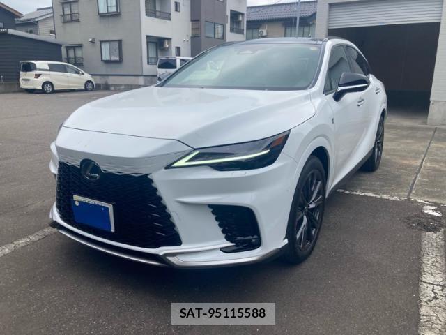 Lexus RX 2025-07 8131052-1