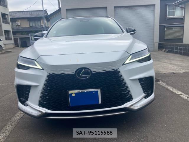 Lexus RX 2025-07 8131052-2