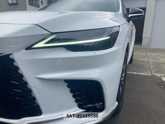 Lexus RX 2025-07 8131052-3