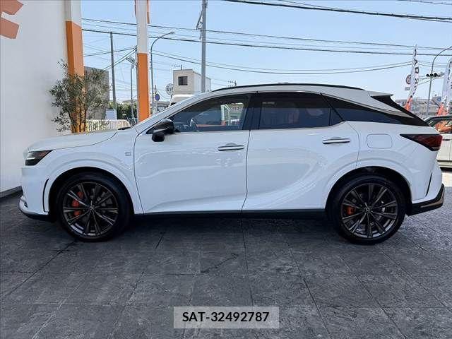 Lexus RX 2025-11 8208455-10