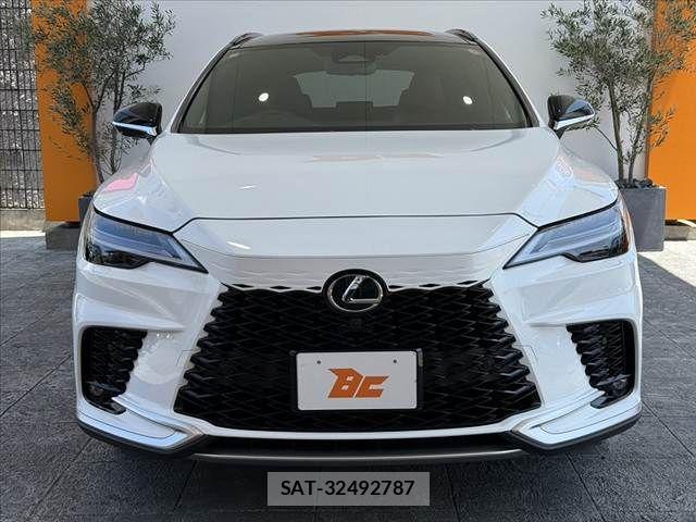 Lexus RX 2025-11 8208455-8