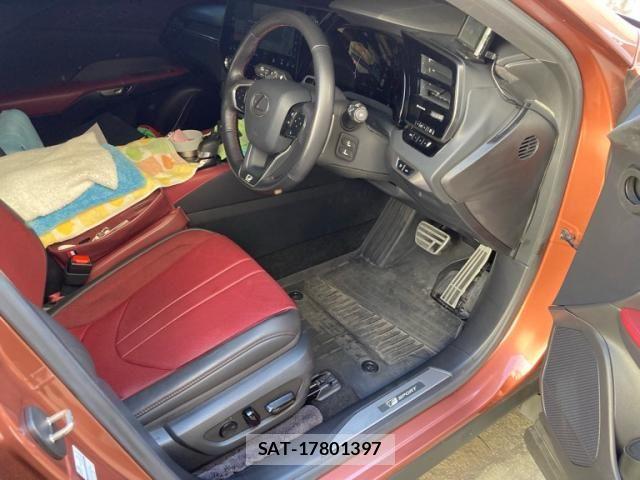 Lexus RX 2023-02 8245759-10