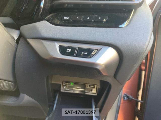 Lexus RX 2023-02 8245759-12