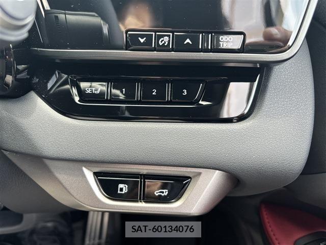 Lexus RX 2024-09 8315225-11