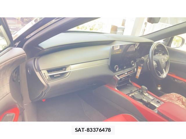 Lexus RX 2023-10 8336603-21
