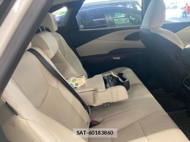 Lexus RX 2023-08 8366784-13
