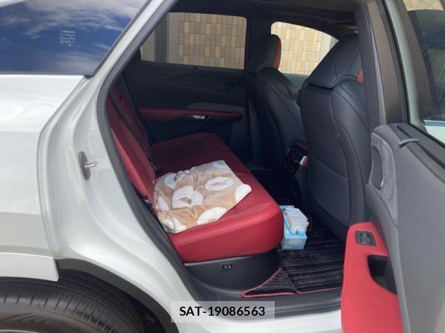 Lexus RX 2025-07 8438359-16