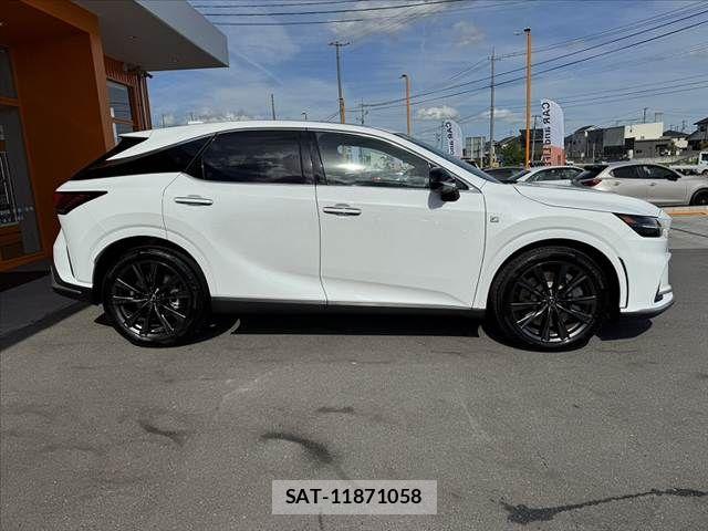 Lexus RX 2024-10 8457036-10