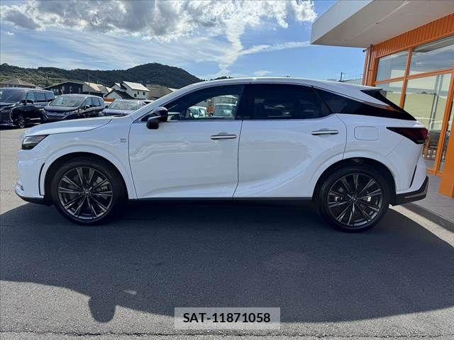 Lexus RX 2024-10 8457036-11