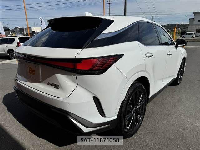 Lexus RX 2024-10 8457036-14