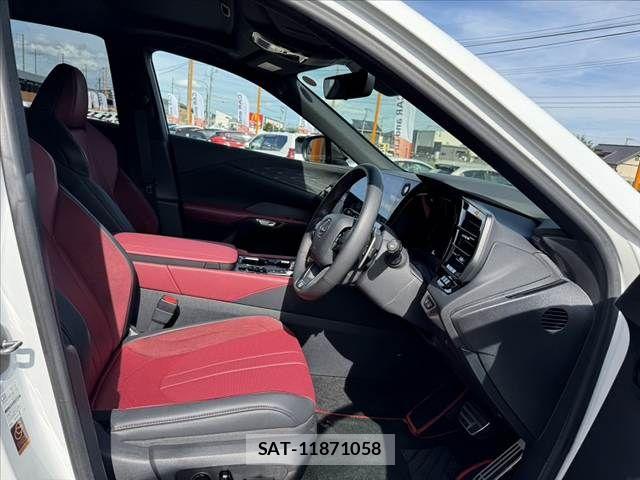 Lexus RX 2024-10 8457036-15