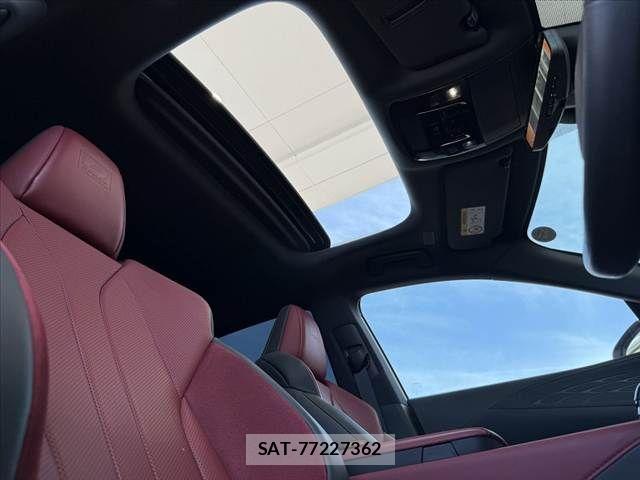 Lexus RX 2024-04 8562483-2