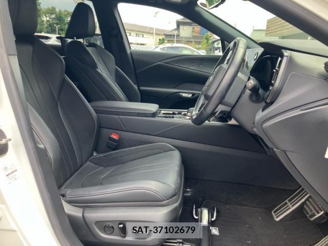 Lexus RX 2023-10 8562484-13