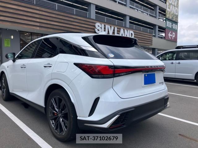 Lexus RX 2023-10 8562484-5