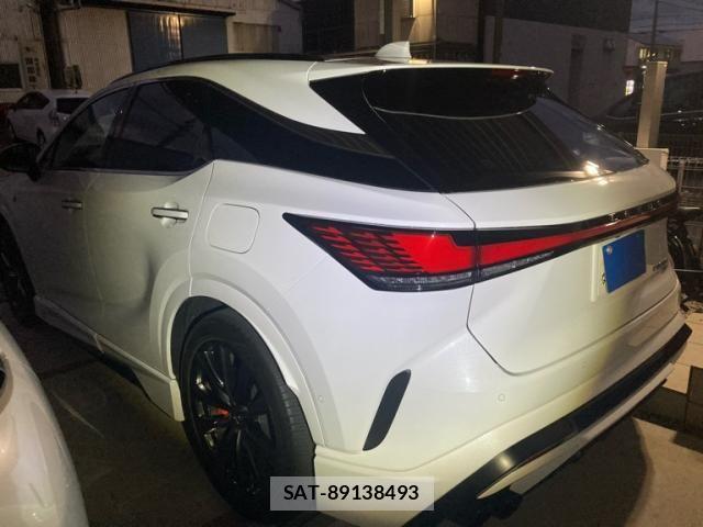 Lexus RX 2023-10 8743503-8