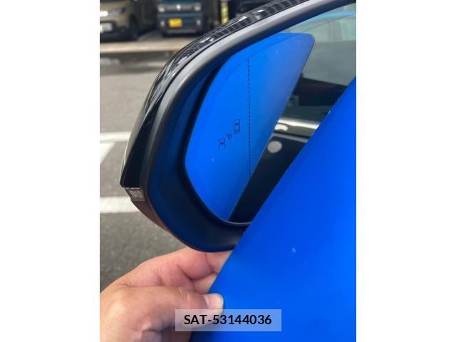 Lexus RX 2023-11 8880557-11