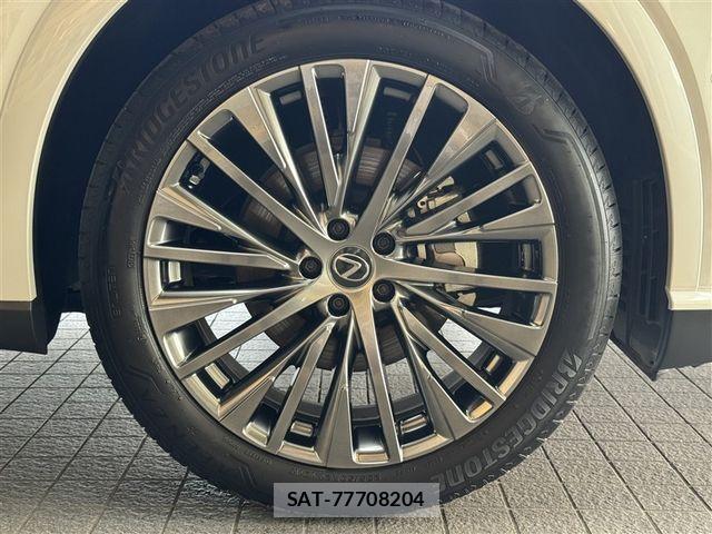 Lexus RX 2024-10 3674926-10