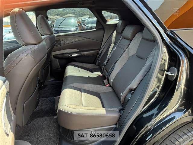 Lexus RX 2024-04 7221129-18