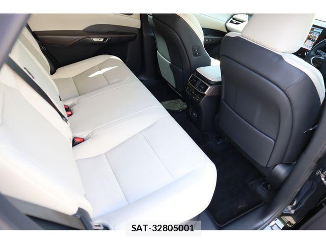 Lexus RX 2024-07 7221133-10