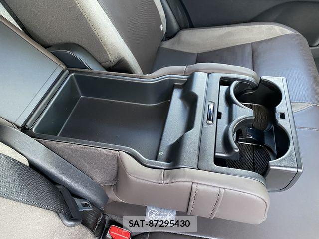 Lexus RX 2024-03 7221130-19
