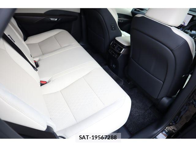 Lexus RX 2024-10 7358561-10