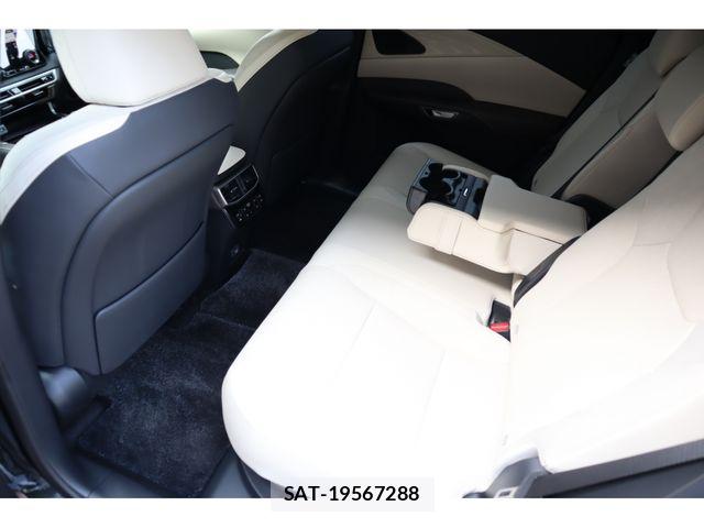 Lexus RX 2024-10 7358561-11
