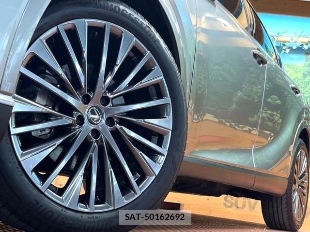Lexus RX 2025-04 7562372-14