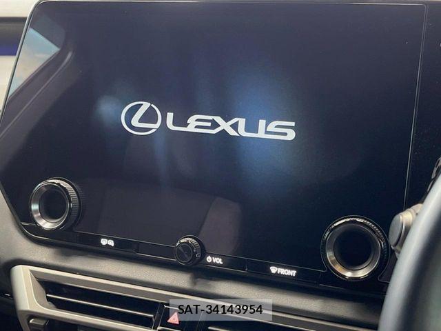 Lexus RX 2023-10 7617737-3
