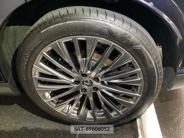 Lexus RX 2024-07 7725198-25