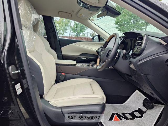 Lexus RX 2025-05 7725197-10