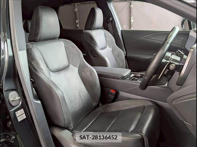 Lexus RX 2023-09 7962459-4