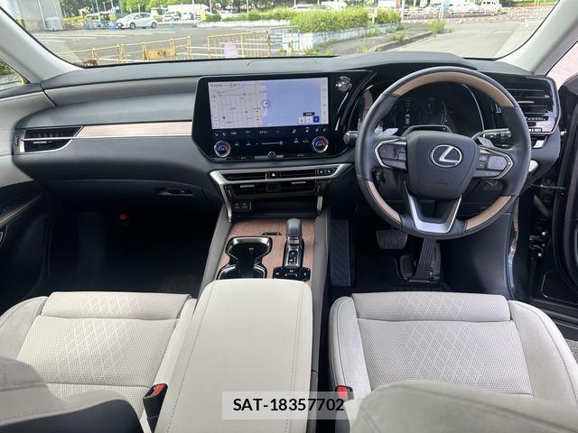 Lexus RX 2023-11 7979798-1