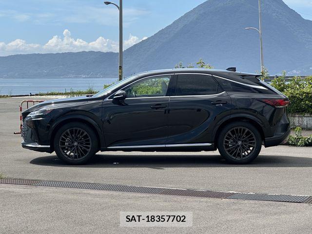 Lexus RX 2023-11 7979798-24