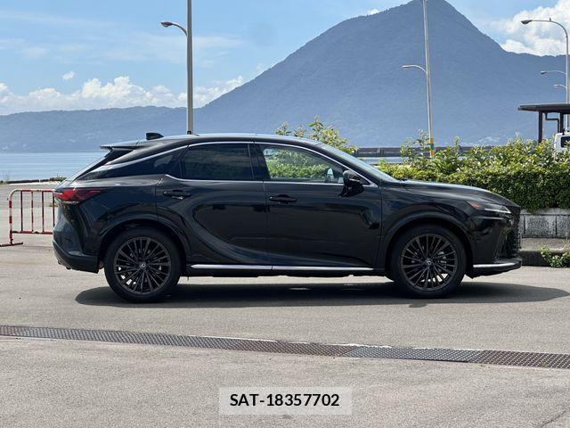Lexus RX 2023-11 7979798-27