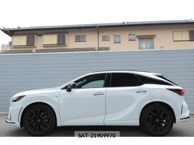 Lexus RX 2023-09 8036484-12