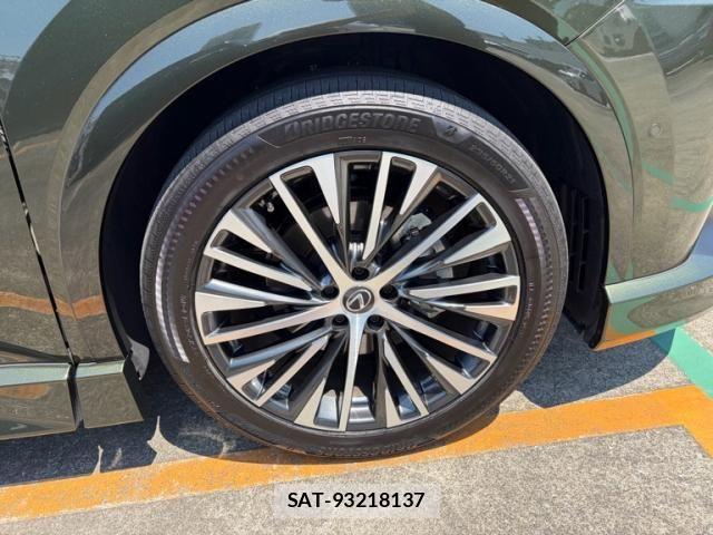 Lexus RX 2025-07 8131061-9